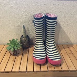 Rain Boots Size 7